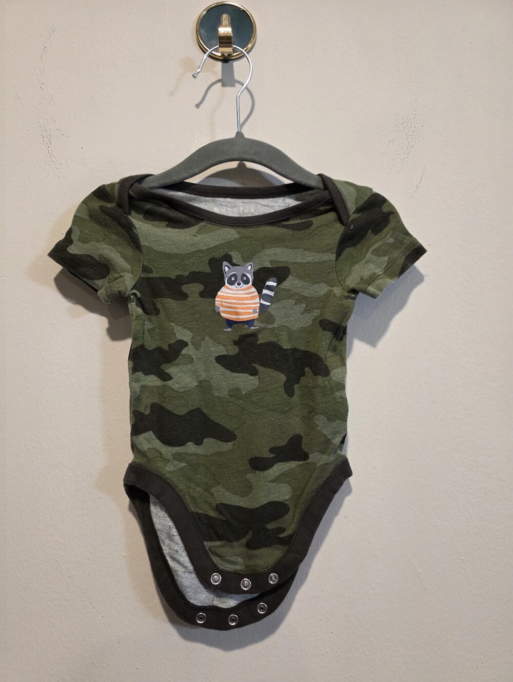 Camo Raccoon Short-Sleeve One-Piece Bodysuit - Green